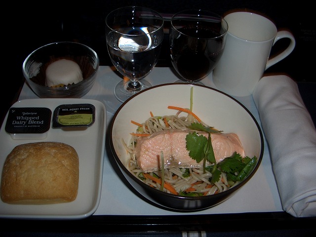 QF547 機内食