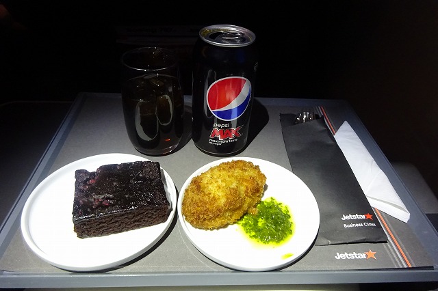 チキンコロッケ 機内食 JQ25