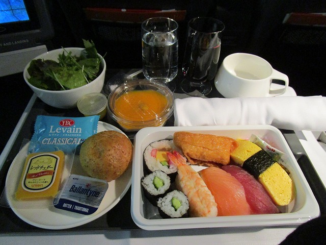 QF26機内食
