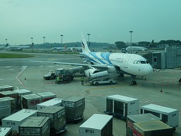 PG963　シンガポール空港