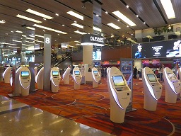 シンガポール空港セルフチェックイン