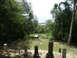 サンダカン　日本人墓地