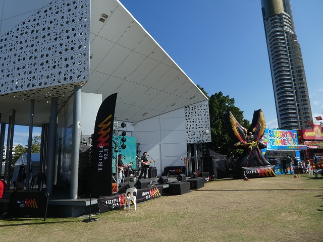 Live & Loud Stage