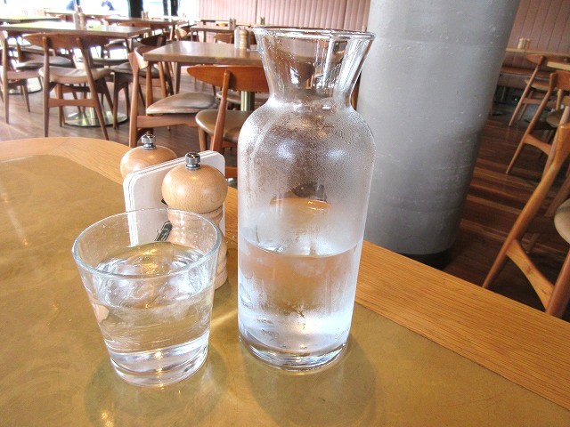 無料の水
