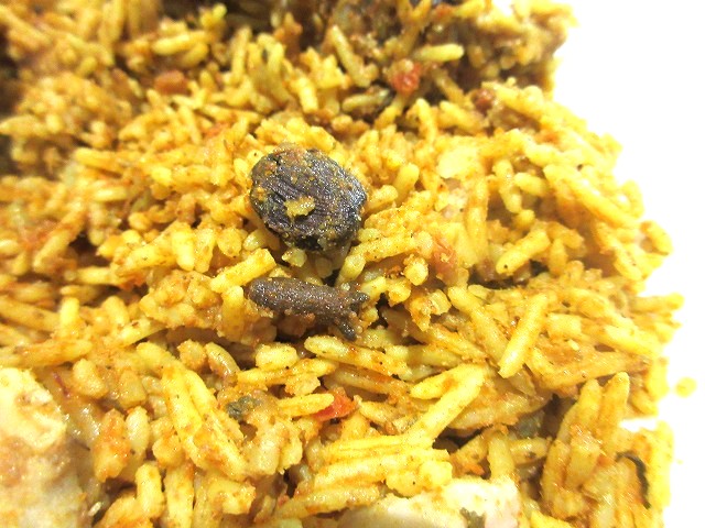 ALDIのビリヤニはスパイスもそのまま