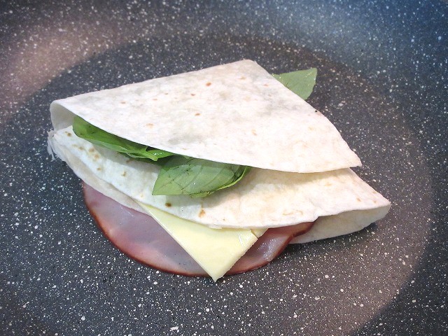 両面をこんがりと焼く