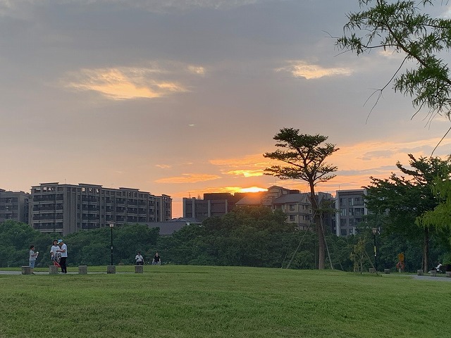 ホテル前の公園